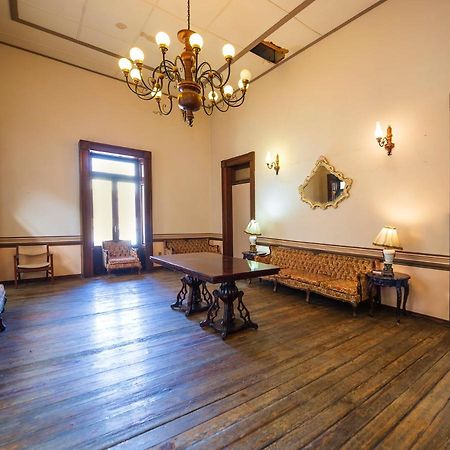 קרטרו Hotel Meson Del Obispado מראה חיצוני תמונה